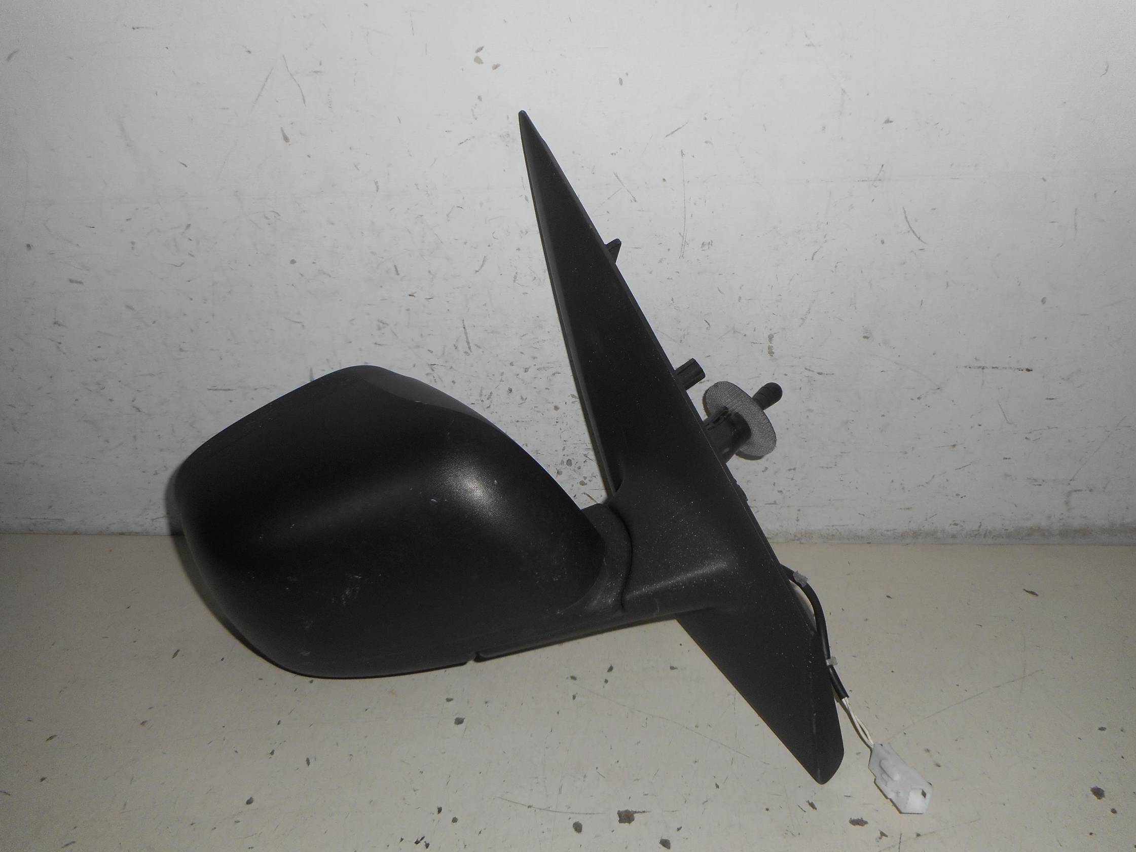 Retrovisore est. dx.